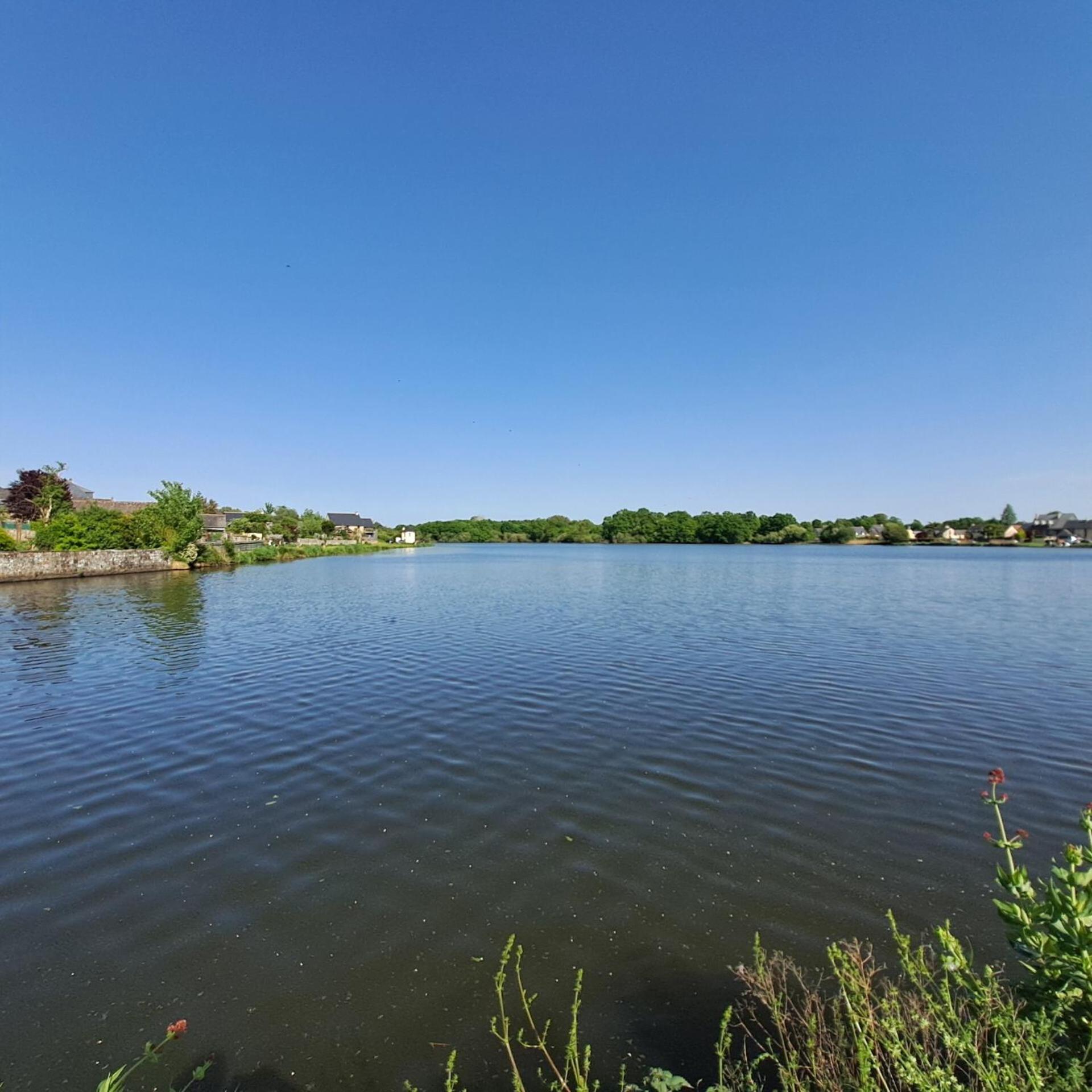 Gite Le Lac Cherrueix Extérieur photo